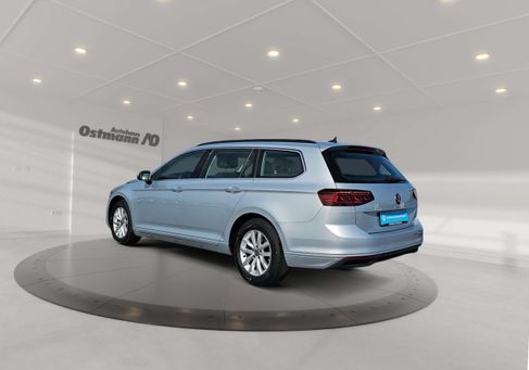Volkswagen Passat Variant, 2023 3