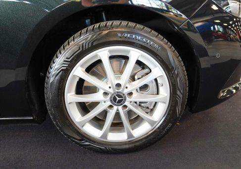 Mercedes-Benz B 250, 2022