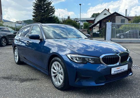 BMW 318, 2022
