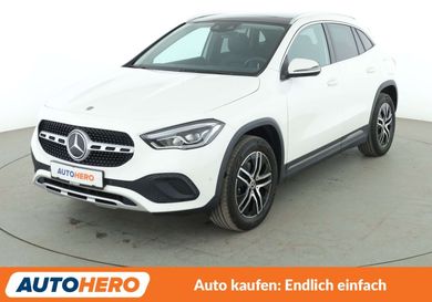 Mercedes-Benz GLA 200, 2021