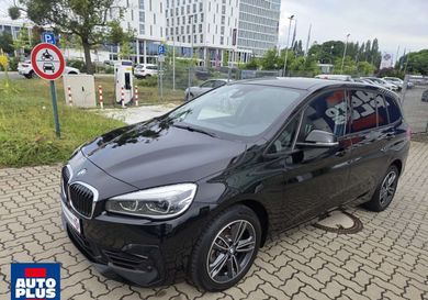 BMW 218, 2021