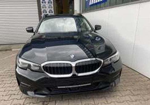 BMW 318, 2020