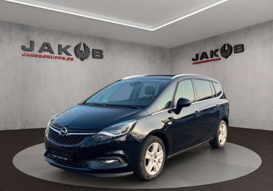 Opel Zafira, 2017