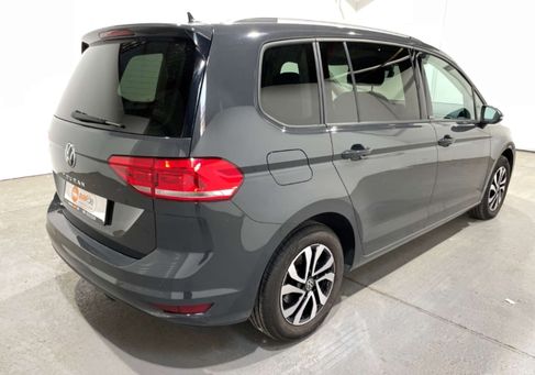 Volkswagen Touran, 2022 3