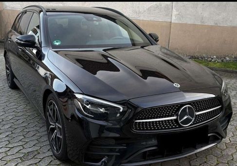 Mercedes-Benz E 220, 2021