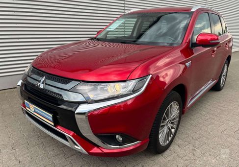 Mitsubishi Outlander, 2021