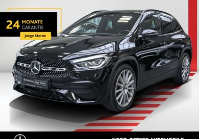 Mercedes-Benz GLA 200, 2022
