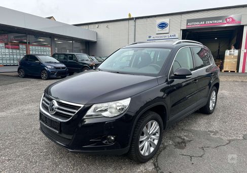 Volkswagen Tiguan, 2011