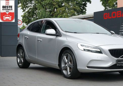 Volvo V40, 2018