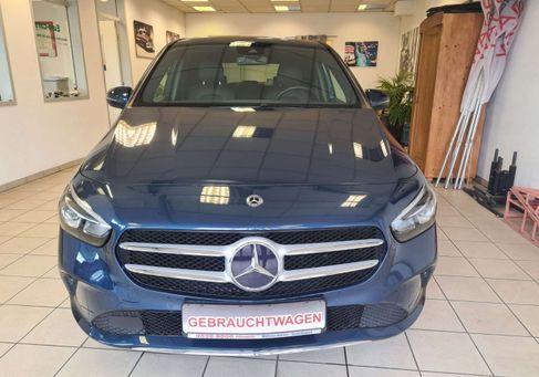 Mercedes-Benz B 200, 2021