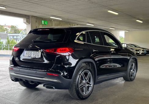 Mercedes-Benz GLA 220, 2022