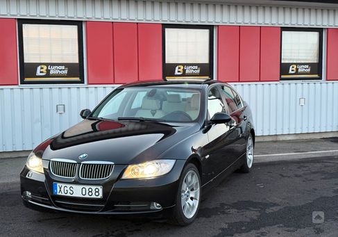 BMW 330, 2006