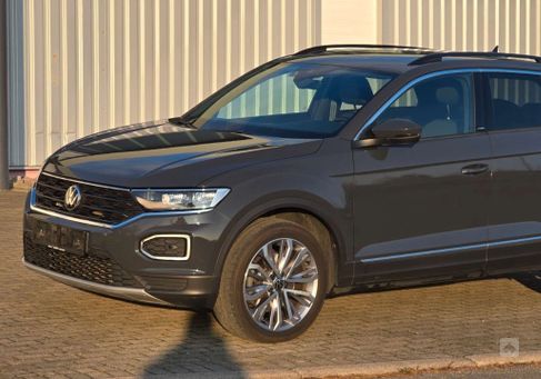 Volkswagen T-Roc, 2021