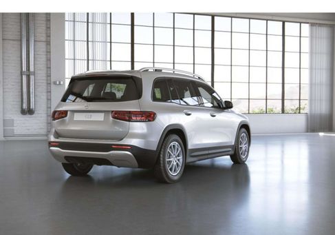 Mercedes-Benz GLB 180, 2021