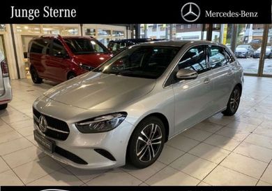 Mercedes-Benz B 180, 2024
