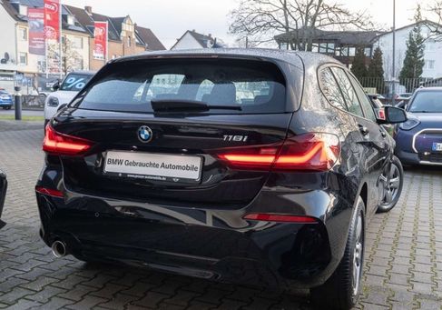 BMW 118, 2021