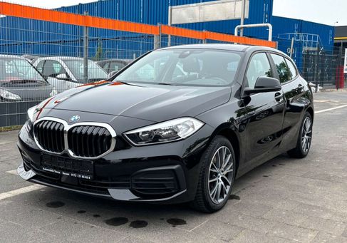 BMW 118, 2021
