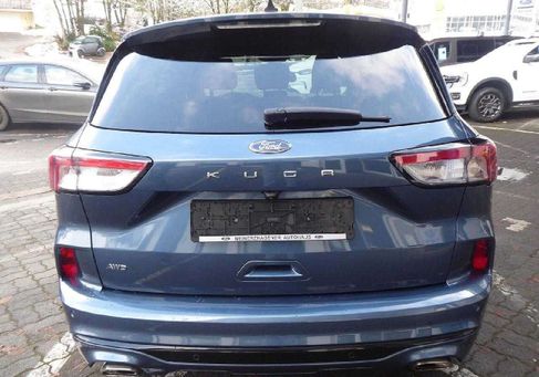 Ford Kuga, 2022