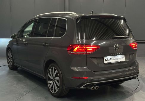Volkswagen Touran, 2021 3