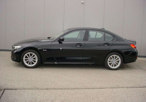 BMW 320, 2022