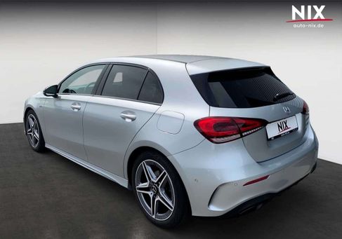 Mercedes-Benz A 200, 2022