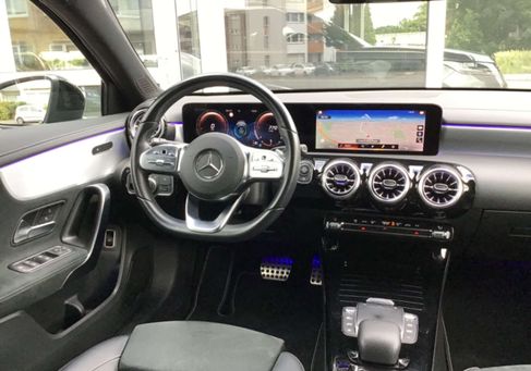 Mercedes-Benz A 200, 2022