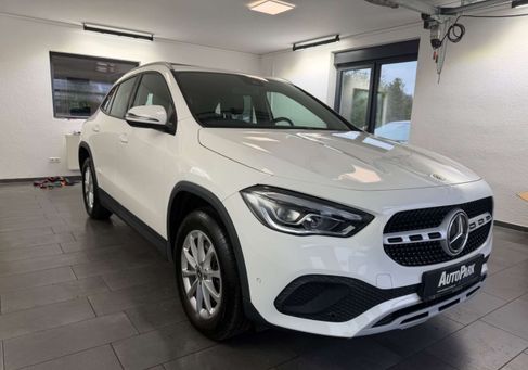 Mercedes-Benz GLA 250, 2022 3