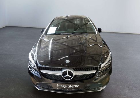 Mercedes-Benz CLA 180, 2018 3