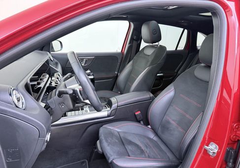 Mercedes-Benz GLA 250, 2024