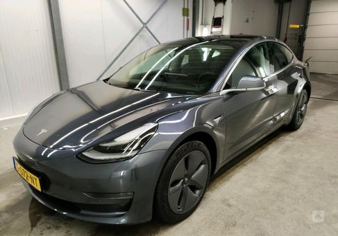 Tesla Model 3, 2019