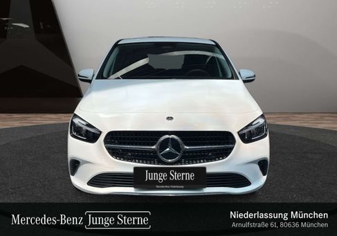 Mercedes-Benz B 200, 2026