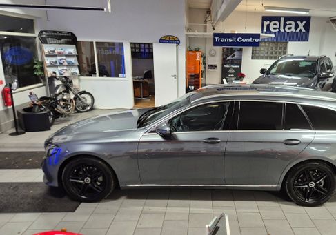 Mercedes-Benz E 220, 2019 3