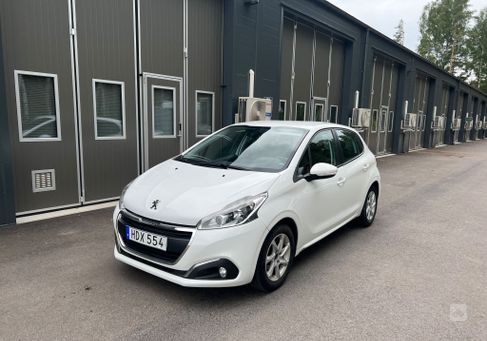 Peugeot 208, 2015