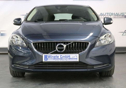 Volvo V40, 2018