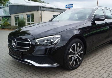 Mercedes-Benz E 300, 2022