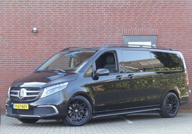 Mercedes-Benz V 300, 2023