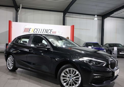 BMW 120, 2023