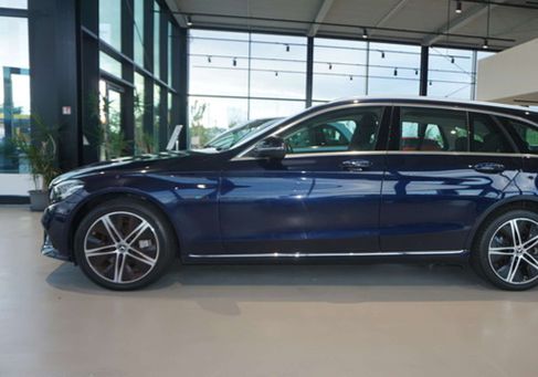 Mercedes-Benz C 300, 2020