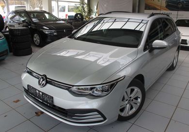 Volkswagen Golf, 2022