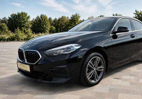 BMW 220, 2023 2