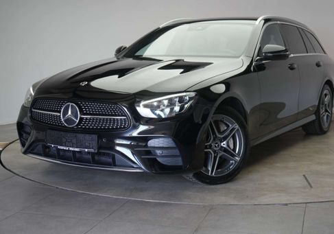 Mercedes-Benz E 300, 2022