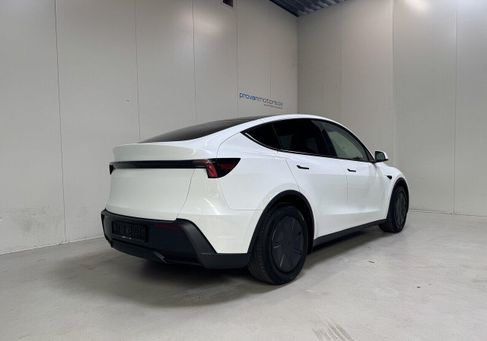 Tesla, 2026 3