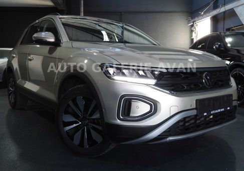 Volkswagen T-Roc, 2023