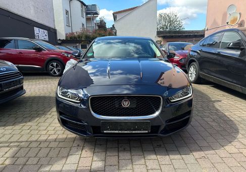 Jaguar XE, 2017