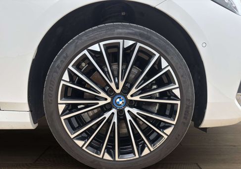 BMW 230, 2022