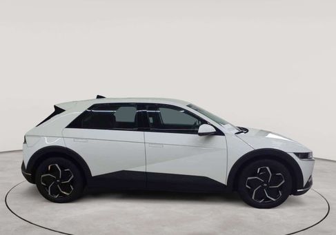 Hyundai IONIQ, 2023 3