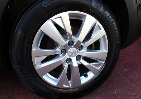 Peugeot 5008, 2023