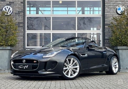 Jaguar F-Type, 2013