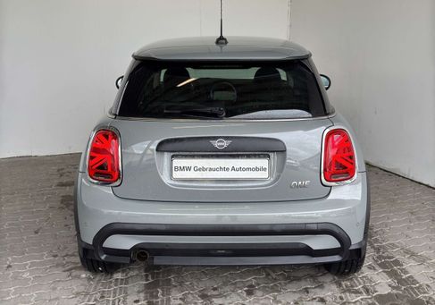 MINI ONE, 2022