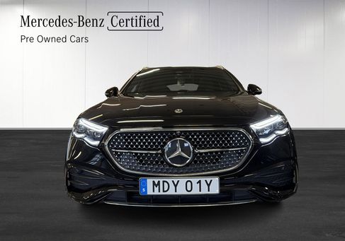 Mercedes-Benz E 300, 2025 2